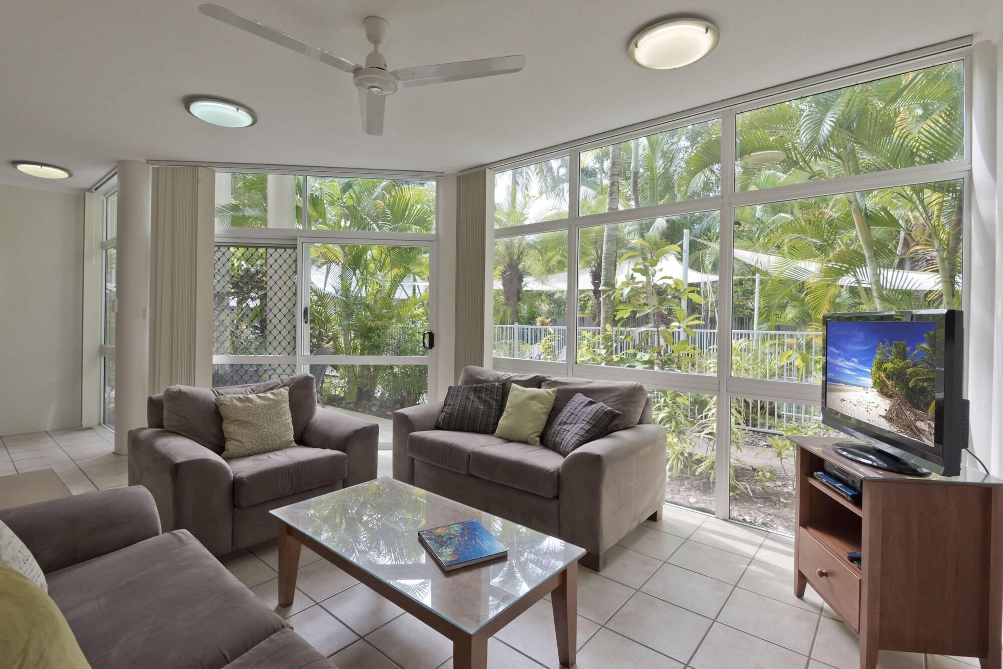 Tropical Nites Holiday Townhouses Port Douglas Exterior photo