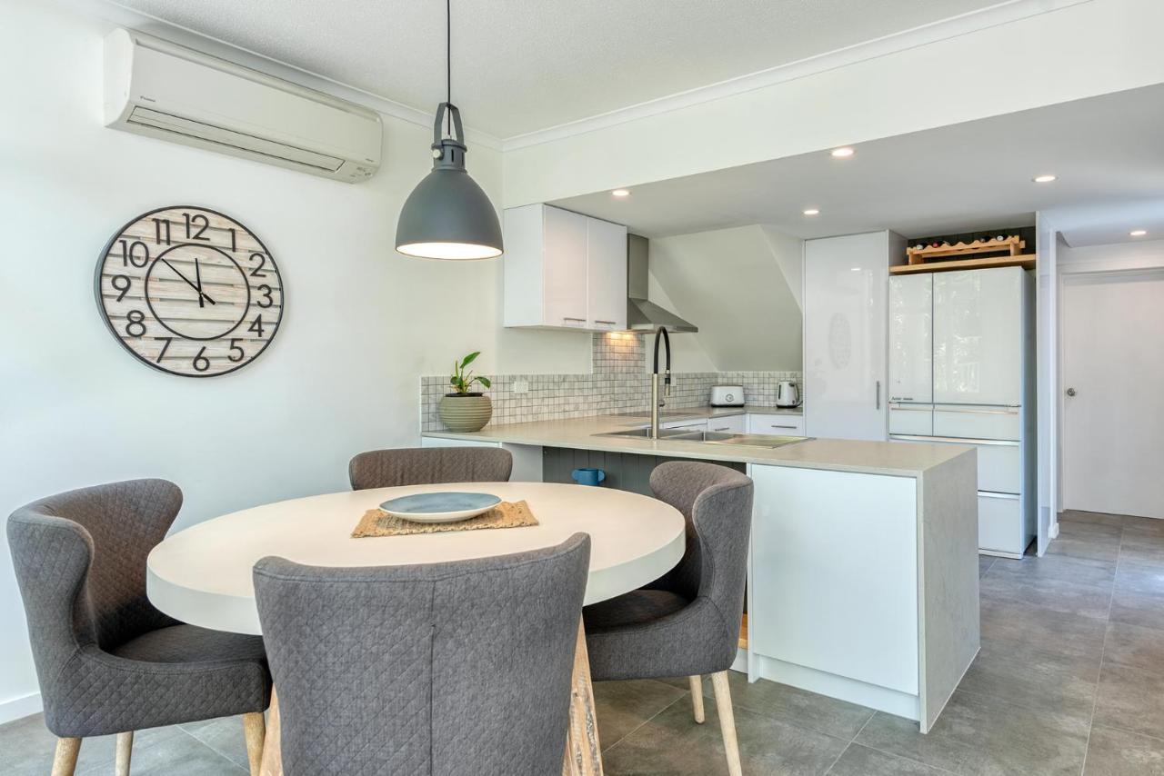 Tropical Nites Holiday Townhouses Port Douglas Exterior photo